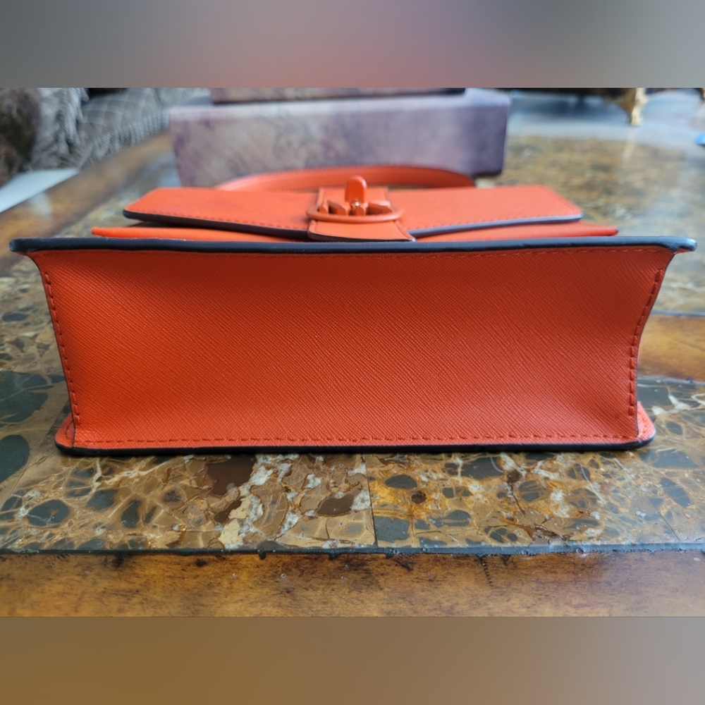 Michael Kors Orange Chain Strap Bag - Picture 5 of 8